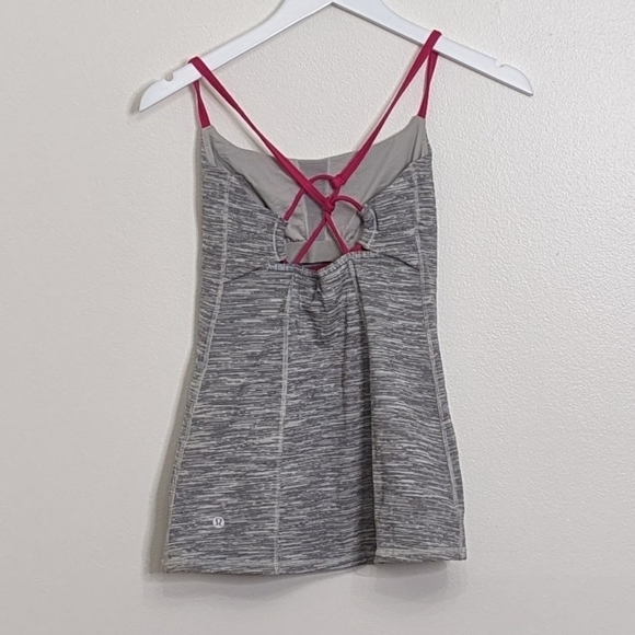 Women's Lululemon Dancing Warrior Tank We Are From Space Silver Magenta- Size 4 - Picture 4 of 6